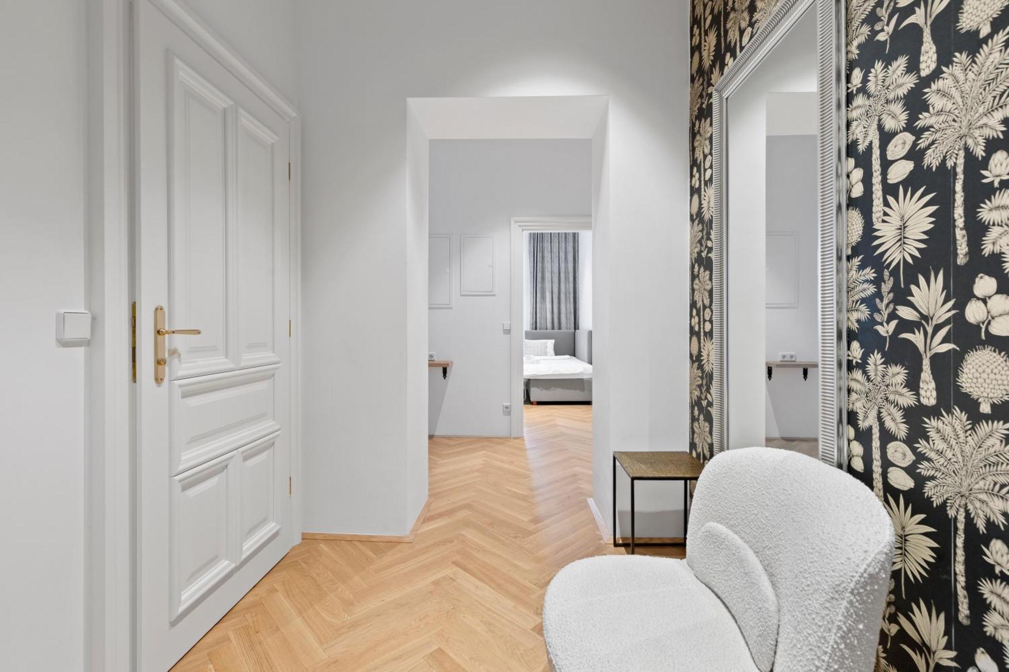 Sgrafit Apartments - Self Check-In ريتز المظهر الخارجي الصورة